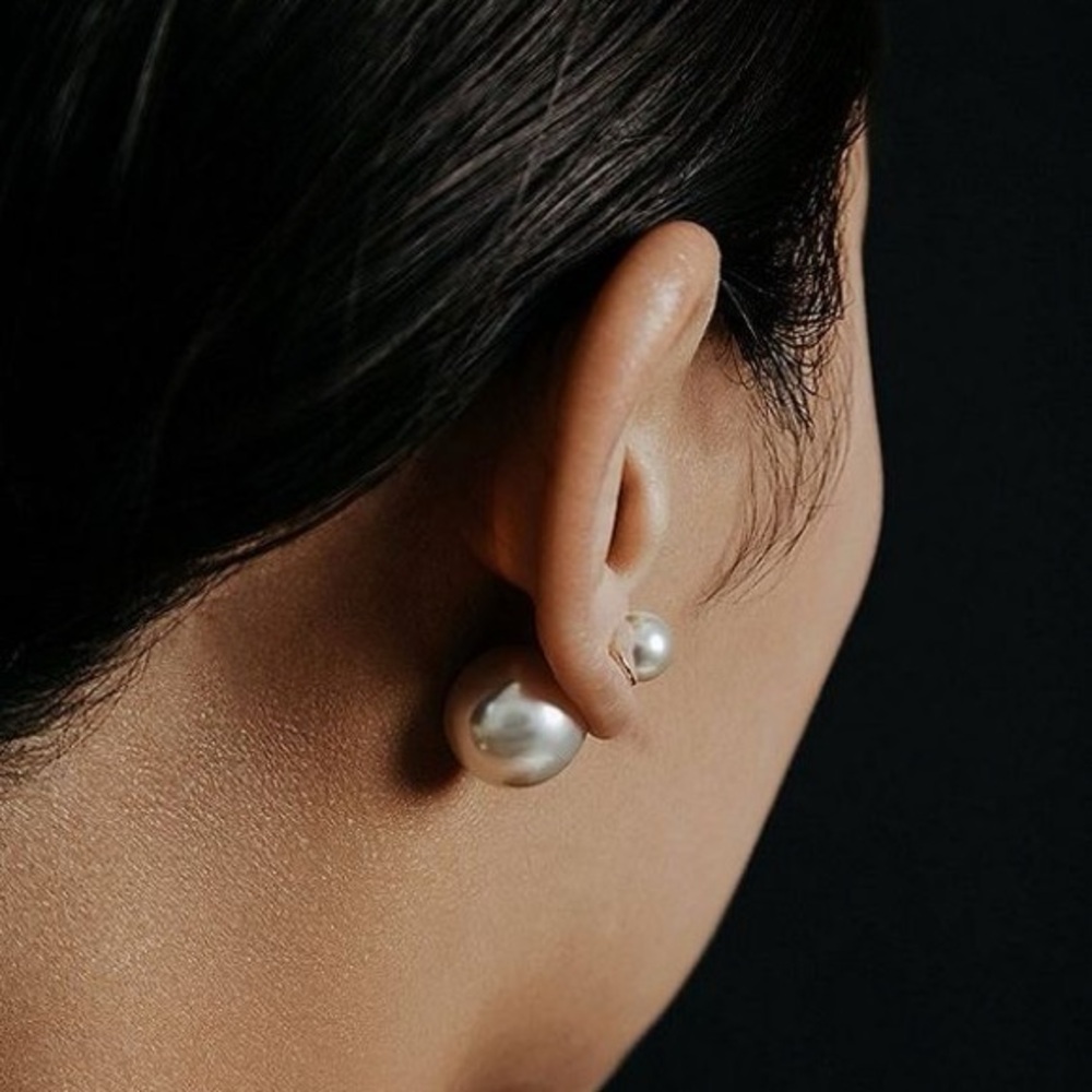 SILVER Anthro Shashi Fenmore Pearl Earrings - Picture 3 of 3